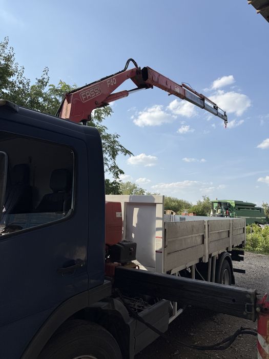 Mercedes atego cu macara fassi