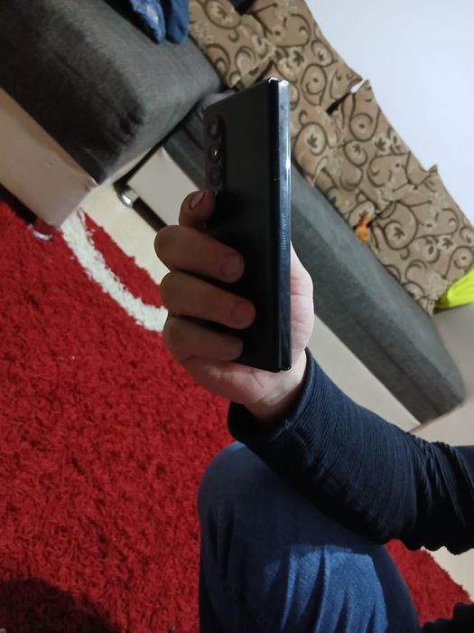 Vând Samsung galaxy  z fold 3