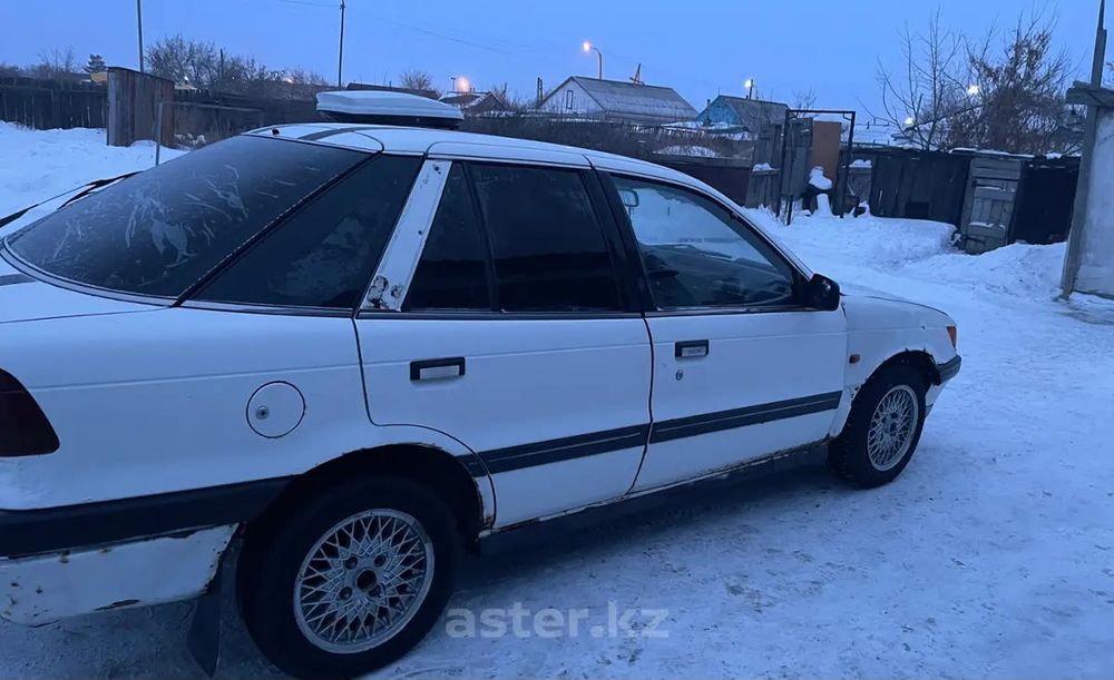 Продам лансер 1989