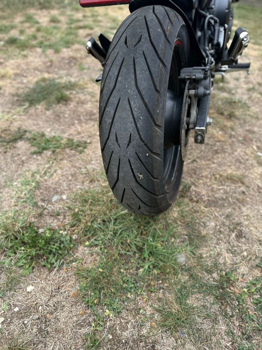 Motocicleta Yamaha XJ6N