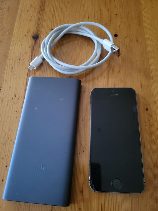 Iphone 5 и power bank 10 000 mah