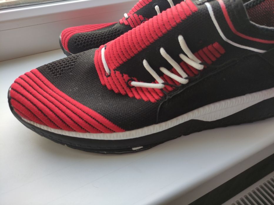 Кроссовки мужские 43 размер