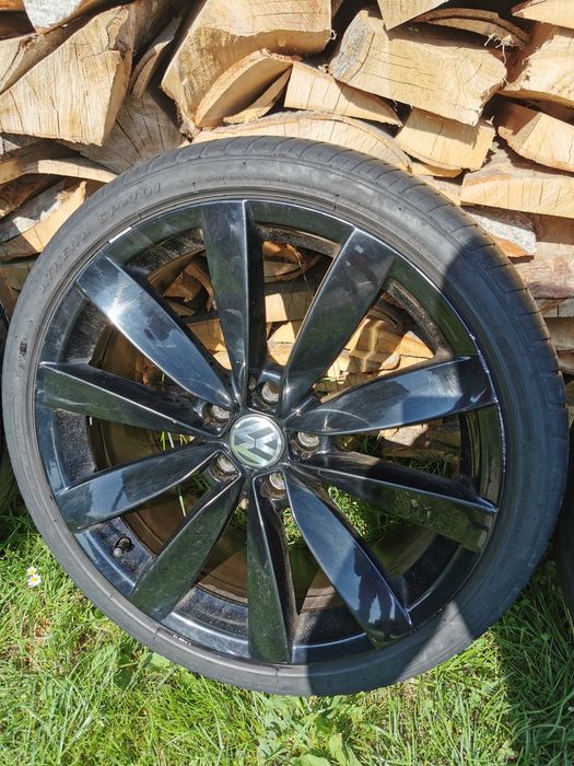 Roti complete vara VW 235/35 R19 91Y