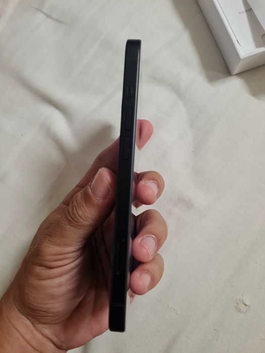 Iphone 15 256gb Бартер с доплащане за iPhone 15 Pro.