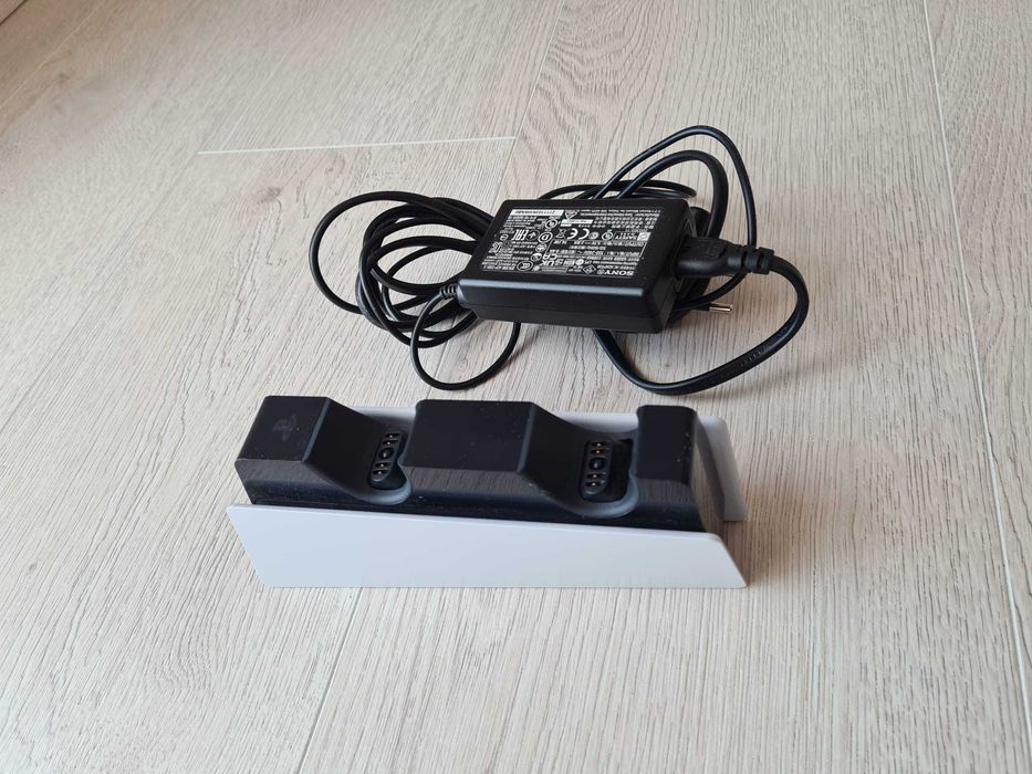 Statie incarcare Sony DualSense Charging Station pt. PlayStation 5