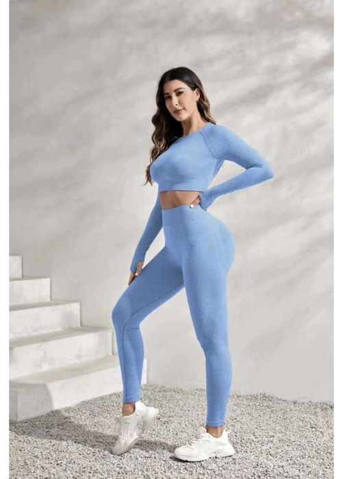 Продам фитнес костюм