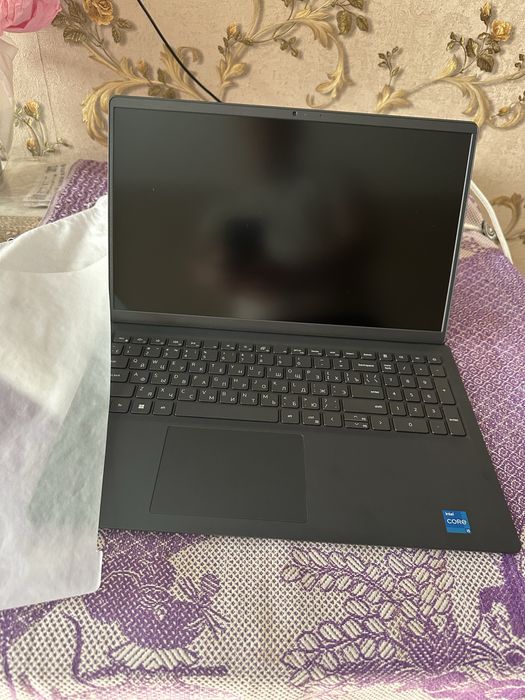 Янги ишлатилмаган ноутбук сотилади