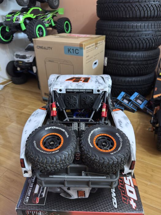 Automodel Traxxas UDR