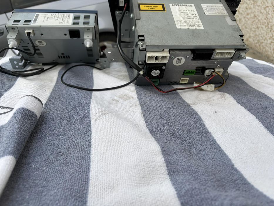 Продавам медия с климатроник за Субару