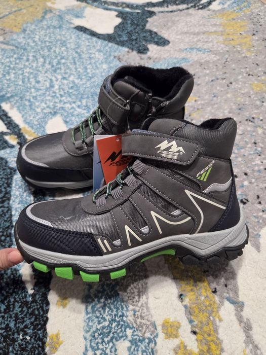 Ботинки осень-весна 36 размера на флисе