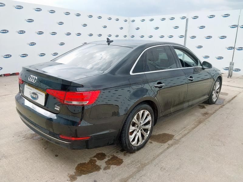 Audi A4 B9 2.0 150 hp  НА ЧАСТИ