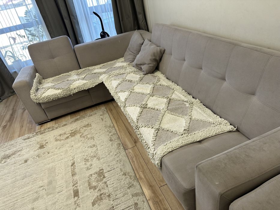 Продам диван с креслом