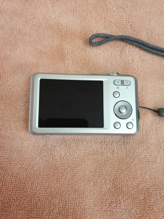 Продам фотоапарат Panasonic Lumix DMC-FS28