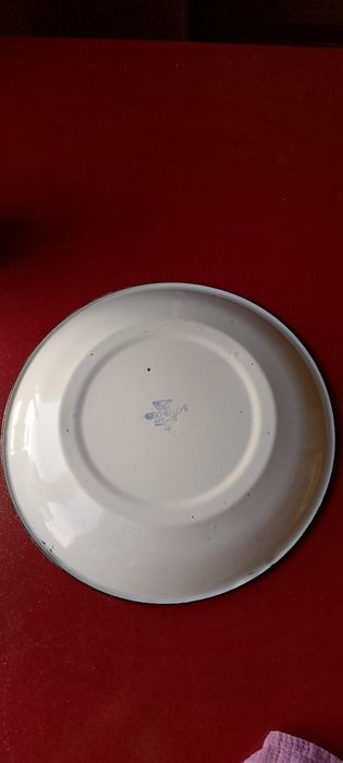 Советское эмалированное блюдо.