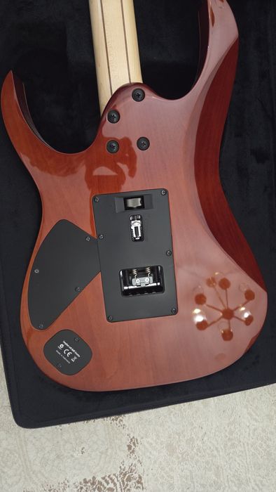 Электрогитара ibanez