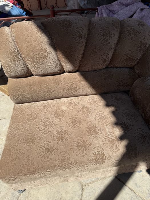 Диван 4 штук в хорошем состояние