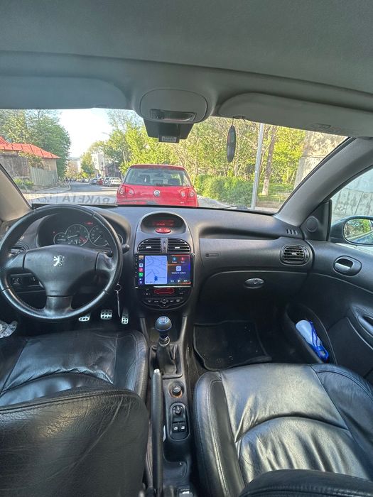 Vând Peugeot 206CC