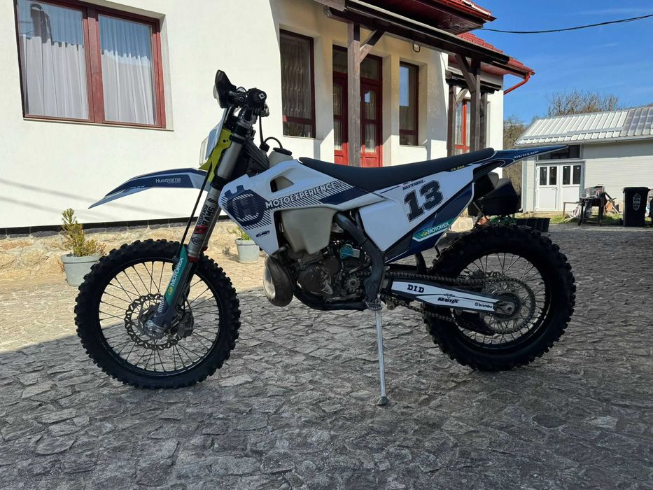VAND Husqvarna 2t 300 TPI, 2022. 6700 euro