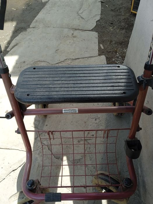 Ходунки для взрослых