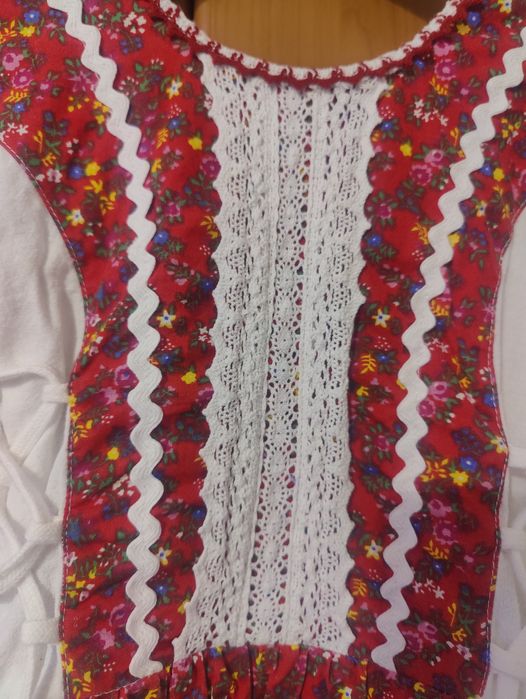 Costum popular rochiță ie 8 ani plus bluziță de ie