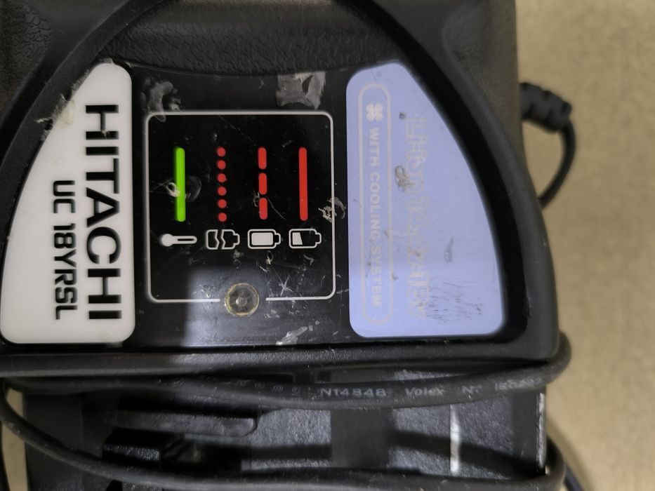 Încărcător Hitachi UC18YRSL