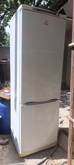 Халадилник, Indesit, muzlargich, холодильник.