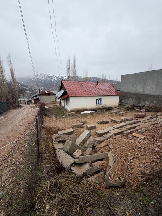 Шошилинч уй сотилади