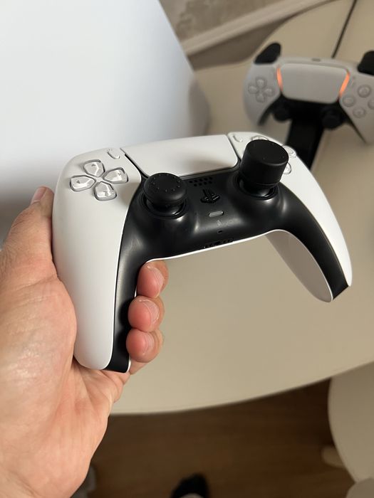 PlayStation 5 с дисководом + игры