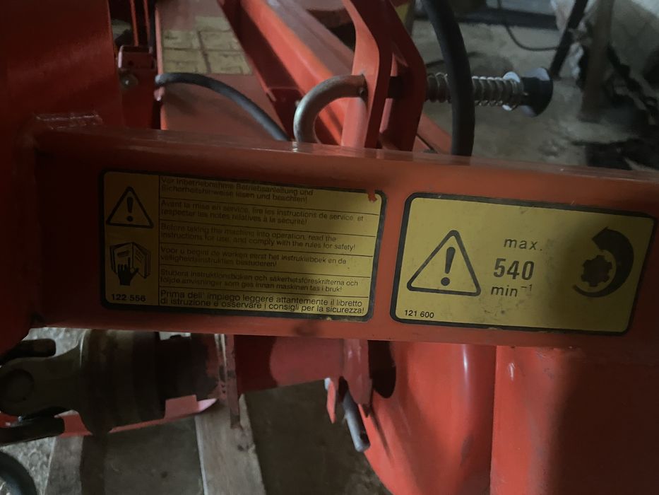 Продава се косачка FELLA KM 167