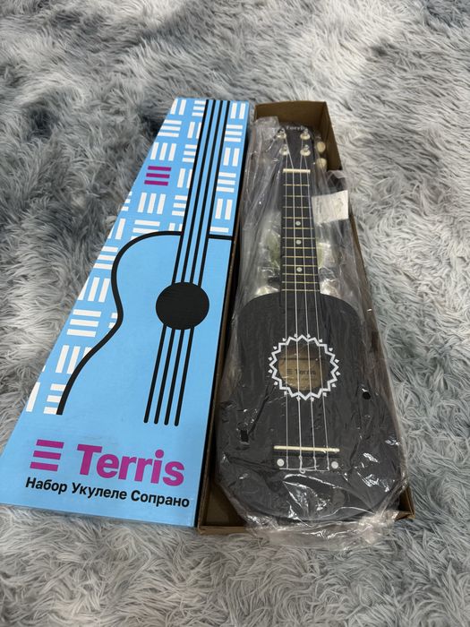 продам гитару укулеле