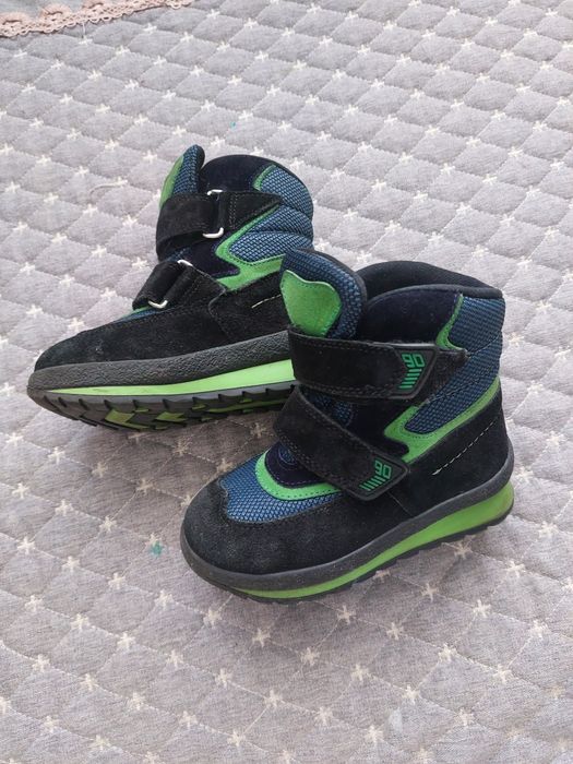 Зимняя детская обувь