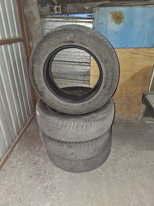 Продам зимнюю резину