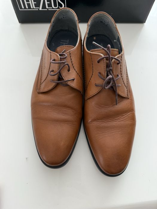 Pantofi eleganti costum