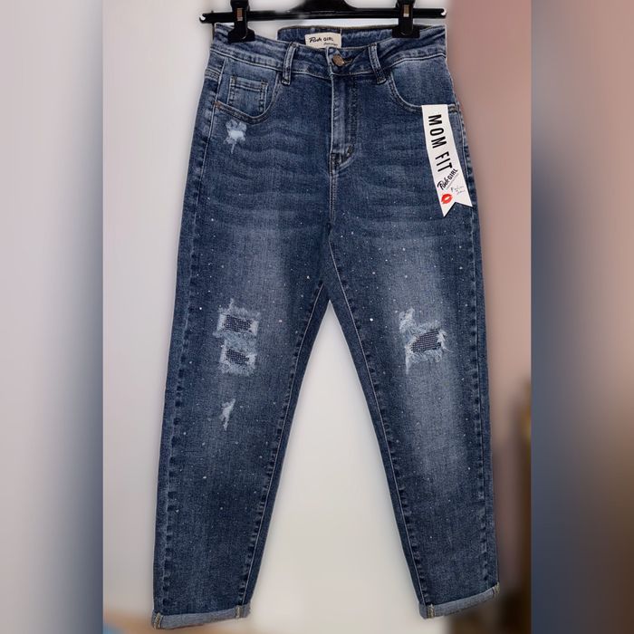 Нови дамски дънки с камъчета