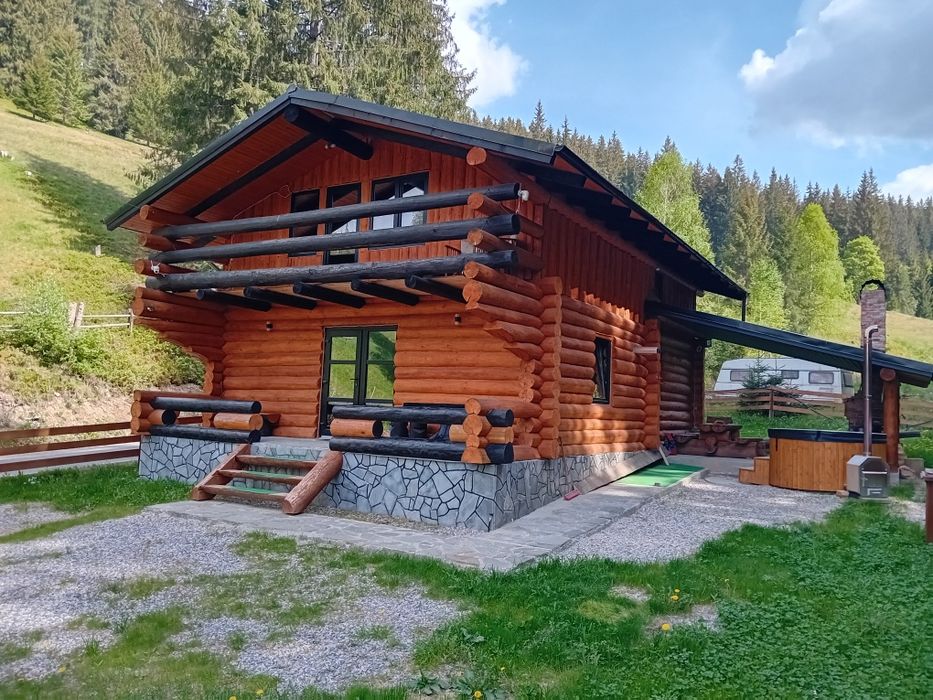 Vand Casa, pensiune, cabana ecologica de lux