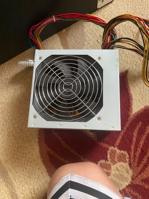 Продаю блок питание на 460ват рабочая