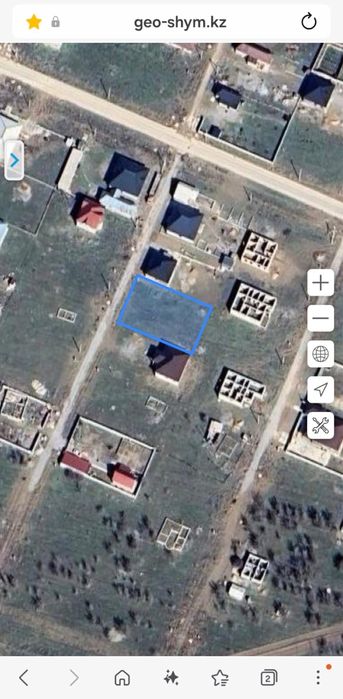 10 сотық жер сатылады.
