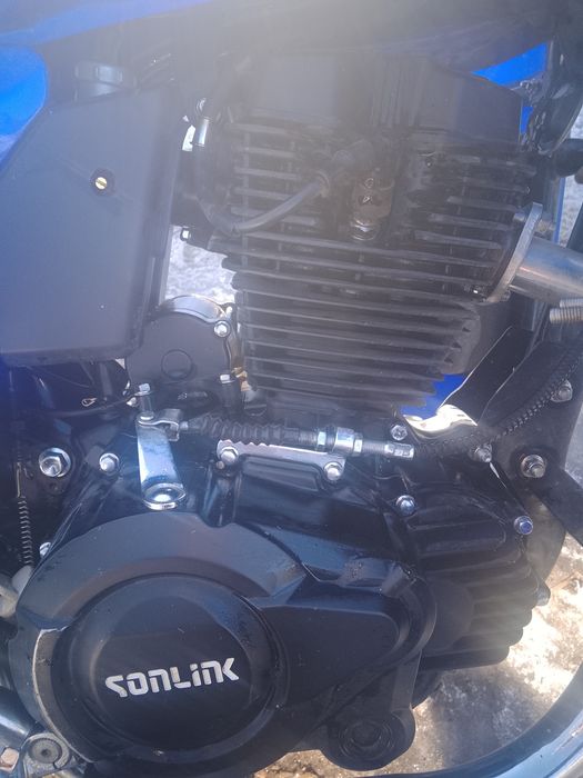 Продам мотоцикл  сонлинг 200к10