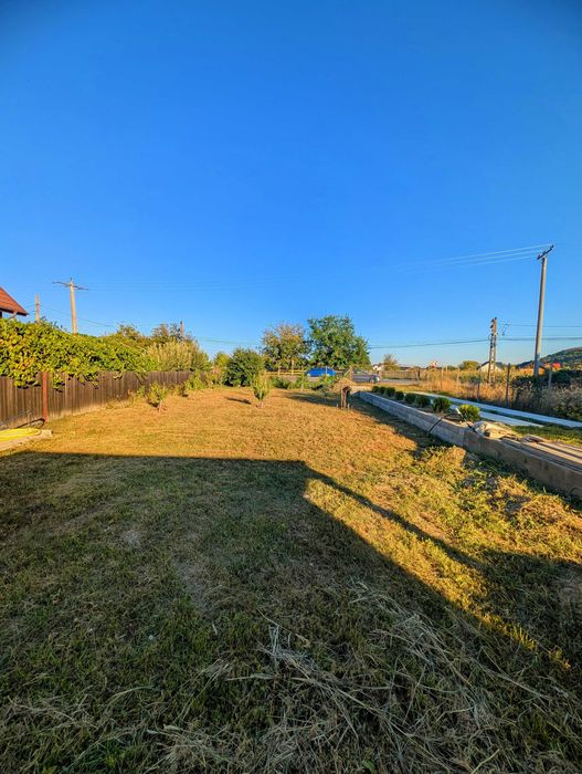 Persoană fizică vând teren intravilan stradal în Hemeiuș