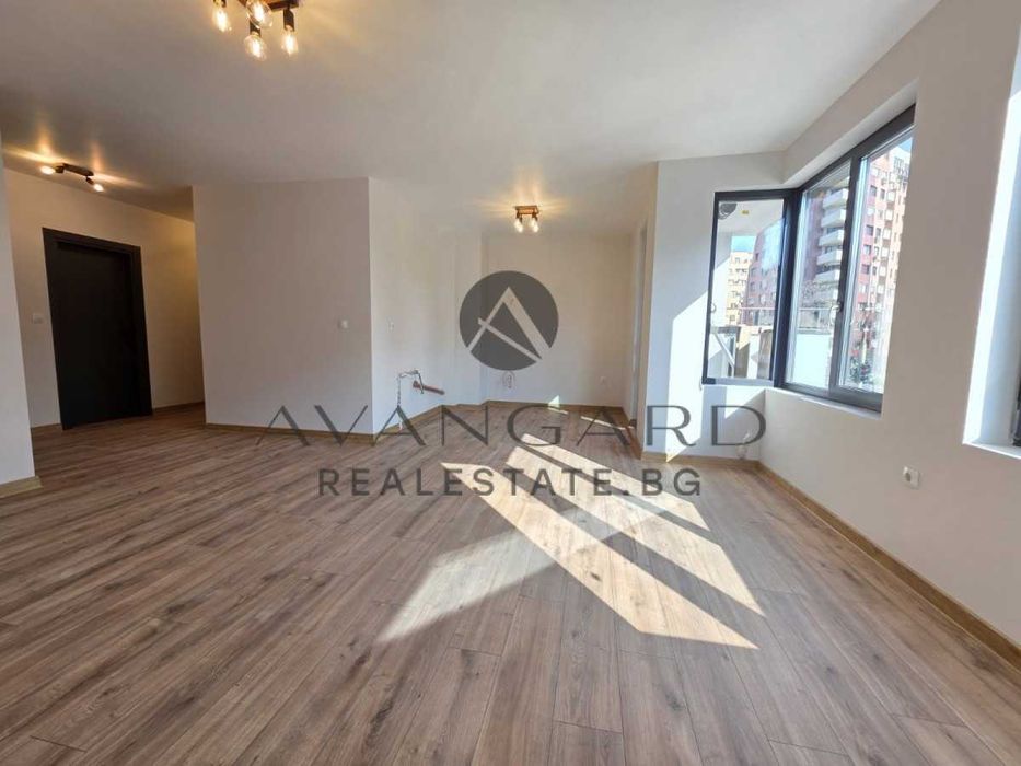 Продава се Двустаен апартамент в Пловдив, Кършияка - 68 кв.м за 1125 €/кв.м - Снимка #1