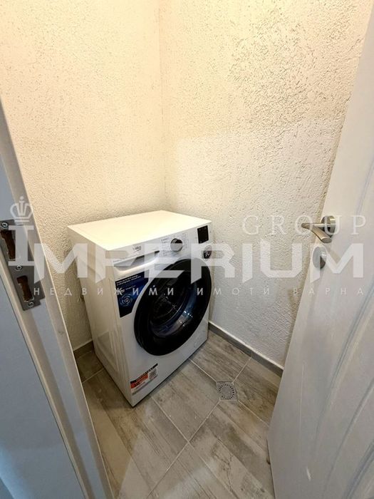 НОВ! Тристаен апартамент с ПАРКОМЯСТО под наем - Затворен комплекс в