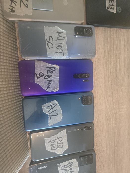 Лот Смартфони за части