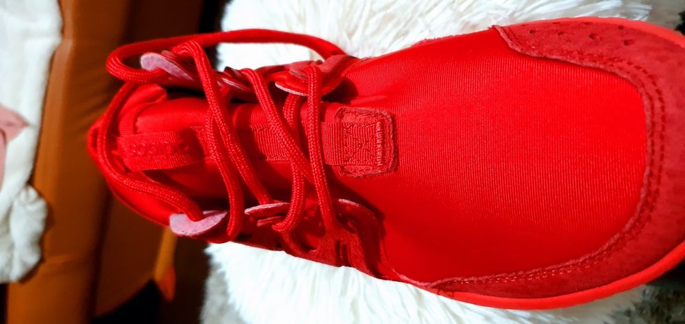 Adidas tubular red 44, 28 cm