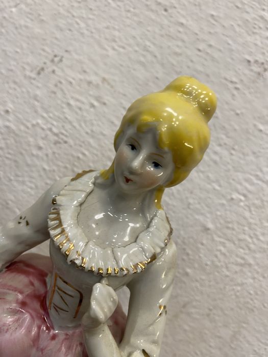 Високи немски фигури от порцелан