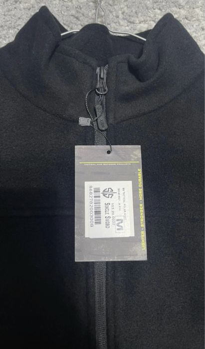 Polar tactic negru