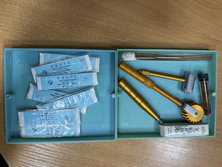 Продам набор иглорефлексотерапевта