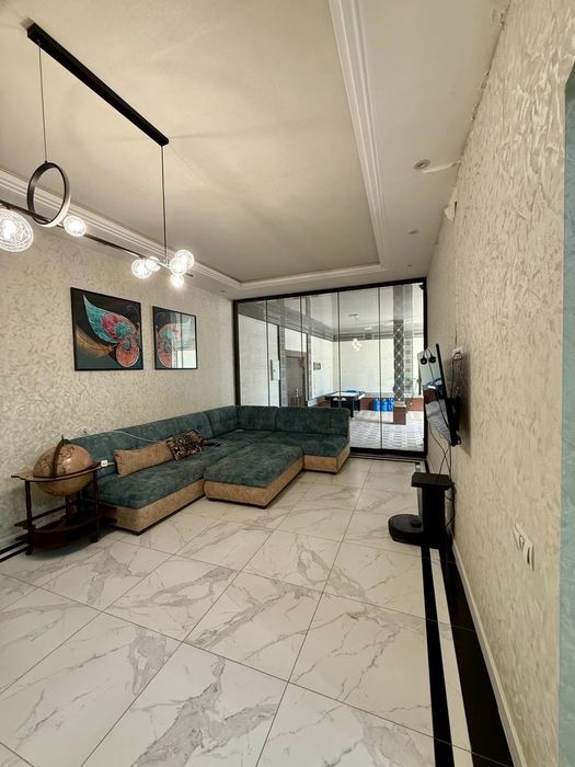 Mirzo ulugbek tumani. 6сот. Uy sotiladi. Срочно Дом продается!