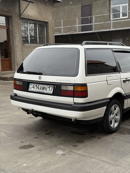 Passat B3 1.8л 1990г