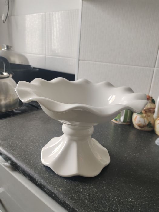 Вазы,,  белые, 3500