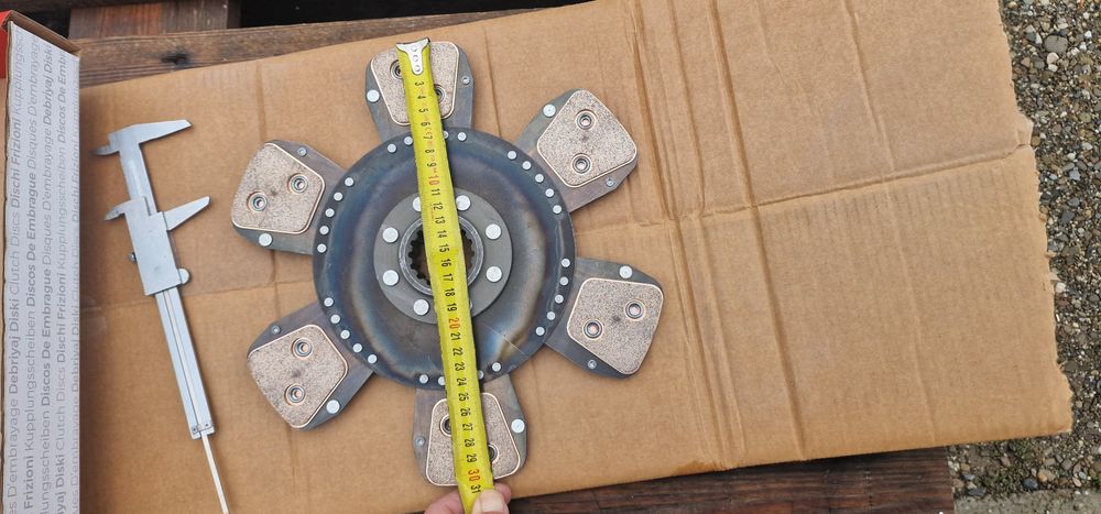 Disc ambreiaj tractor fiat 880 serie 90 
A100SDT, A110, A110SDT, A90SD